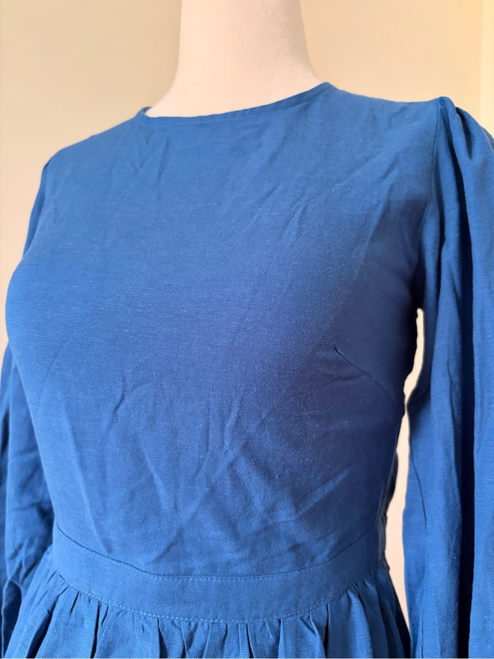 Blue Long-Sleeve Midi Dress w Open Back - Picture 2 of 4